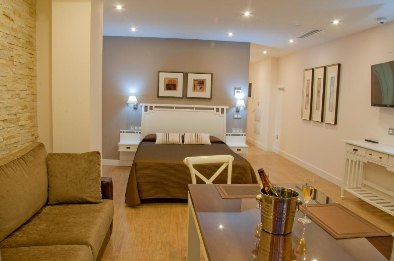 Apartamentos Rondacentro ภายนอก รูปภาพ